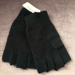 Cashmere fingerless gloves